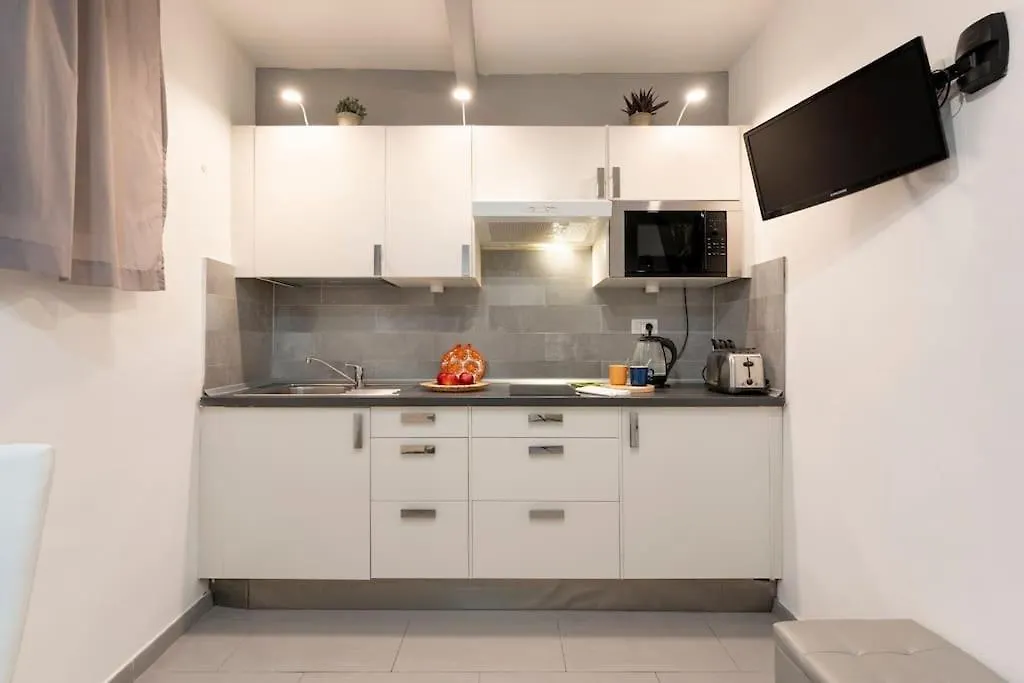 Apartment Macci-Sant' Ambrogio One Bedroom Flat Florence