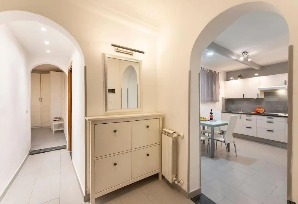 Macci-Sant' Ambrogio One Bedroom Flat Florence Apartment
