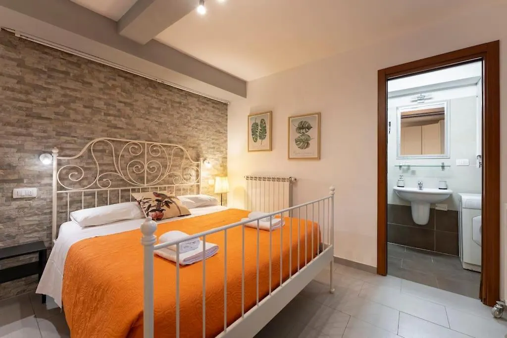 Macci-Sant' Ambrogio One Bedroom Flat Florence