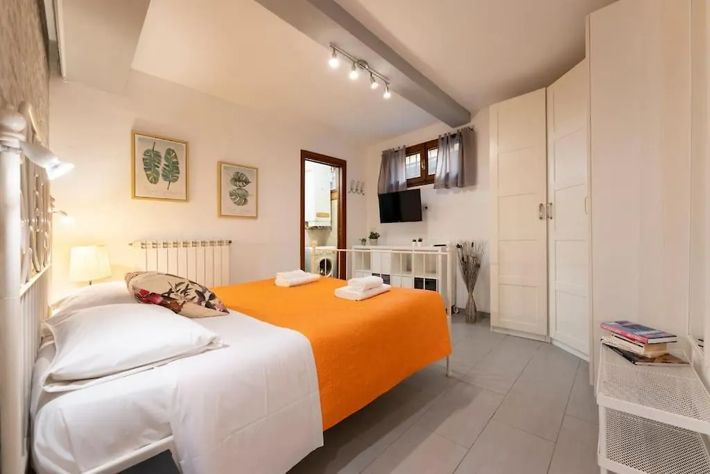 Macci-Sant' Ambrogio One Bedroom Flat Florenz